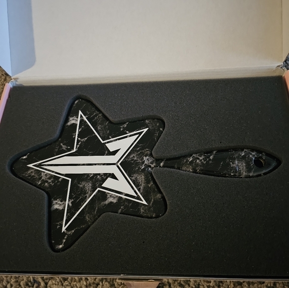Jeffree Star Black and White Marble - NEW